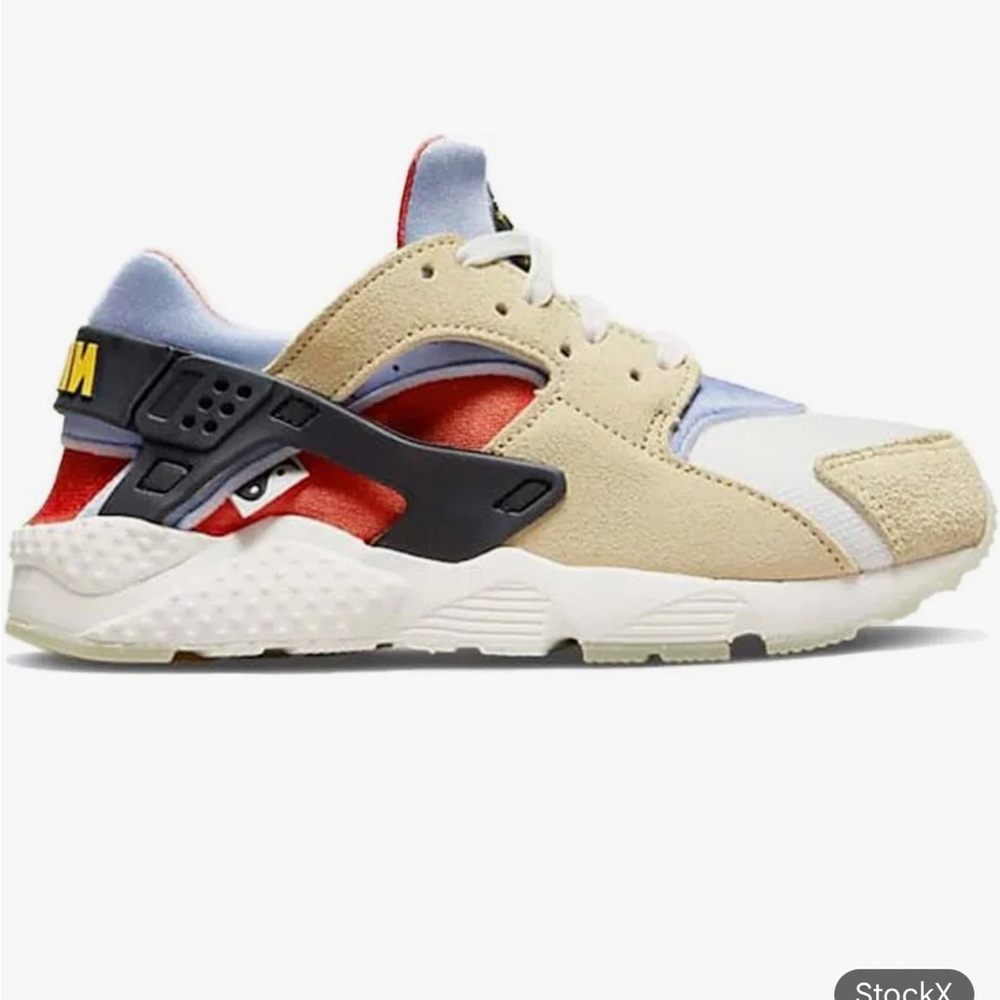 Nike Huarache Run Yin and Yang Sneakers